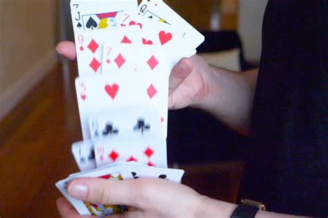 How to Shuffle Cards: A Complete Guide for Beginners and Pros.